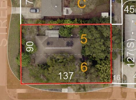 Rare Double Lot in Allendale Oaks – Subdividable & Zoned for ADUs!
Prime opportunity to acquire a 0.28-acre lot in the highly desirable Allendale Oaks neighborhood. Zoned NT-1, this property is ideal for subdivision into two oversized parcels, each eligible for a single-family home and Accessory Dwelling Unit (ADU).
The lot is 90 x 137 ft and features mature trees, including oak, mango, and papaya, with an existing well-water irrigation system. This is a fantastic chance for builders, developers, or investors to capitalize on a high-demand area with endless possibilities for expansion.
Located in a sought-after, high-and-dry area with easy access to downtown, local parks, and amenities. Don’t miss out on this rare opportunity to build or develop in one of the most coveted neighborhoods.