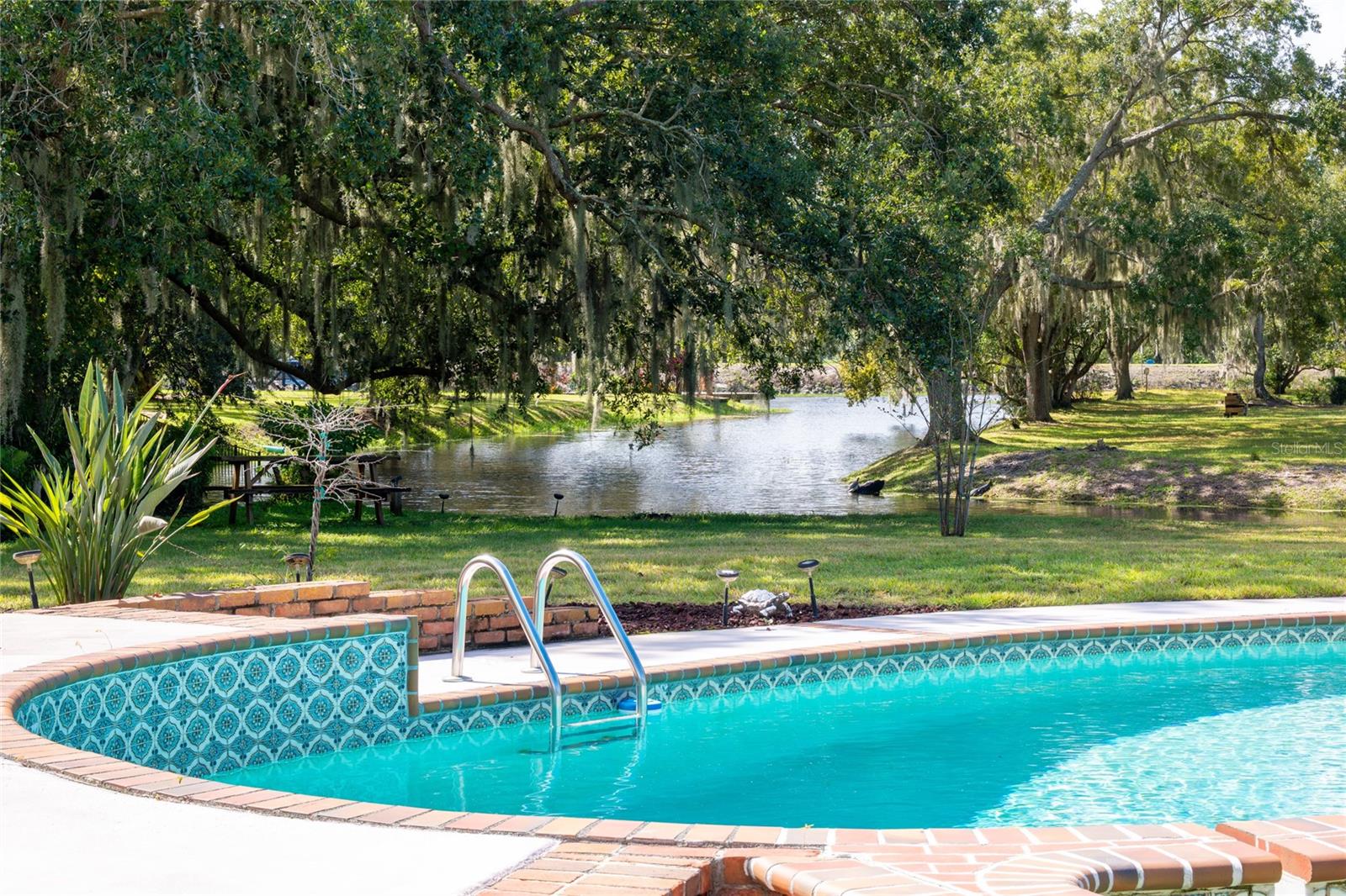 MAJESTIC OAKS SUB - Residential