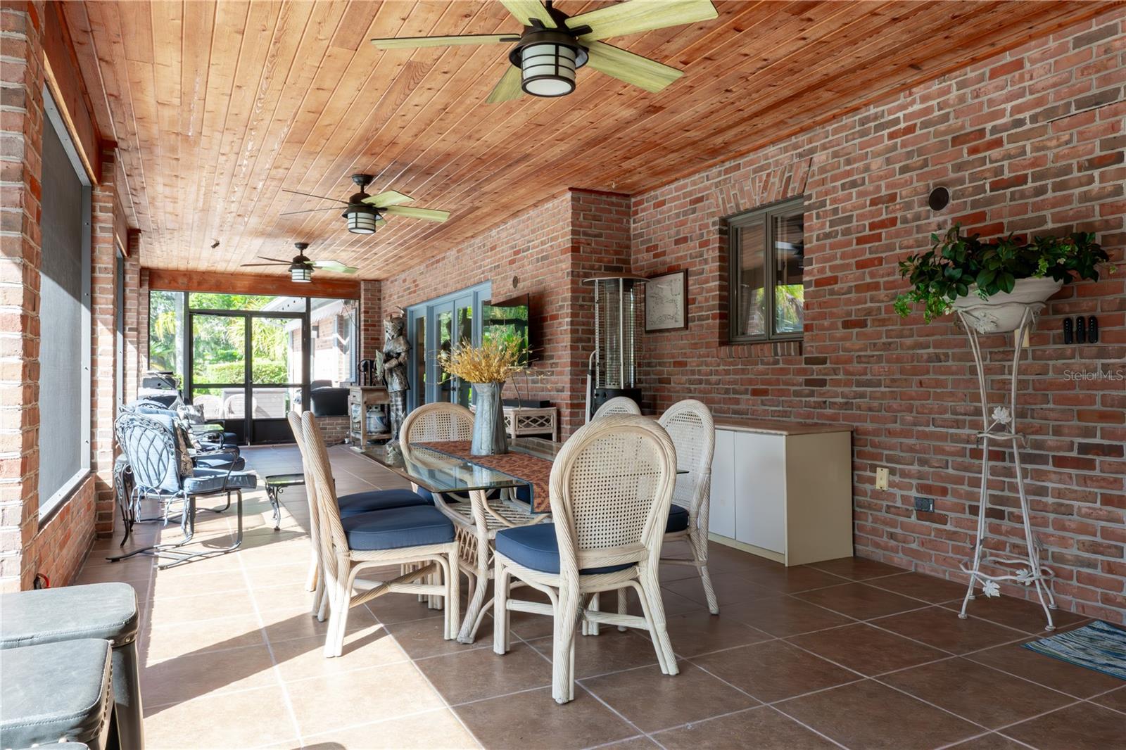 MAJESTIC OAKS SUB - Residential