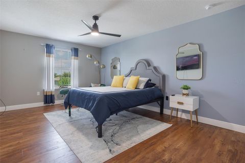 Tiny photo for 637 Neptune Drive, Groveland, FL 34736 (MLS # G5098061)