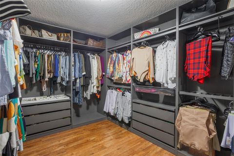 Tiny photo for 637 Neptune Drive, Groveland, FL 34736 (MLS # G5098061)