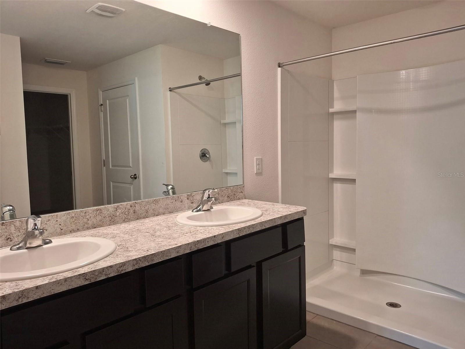 BELLA LAGO PH I - Residential Lease