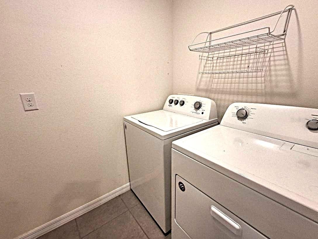 BELLA LAGO PH I - Residential Lease