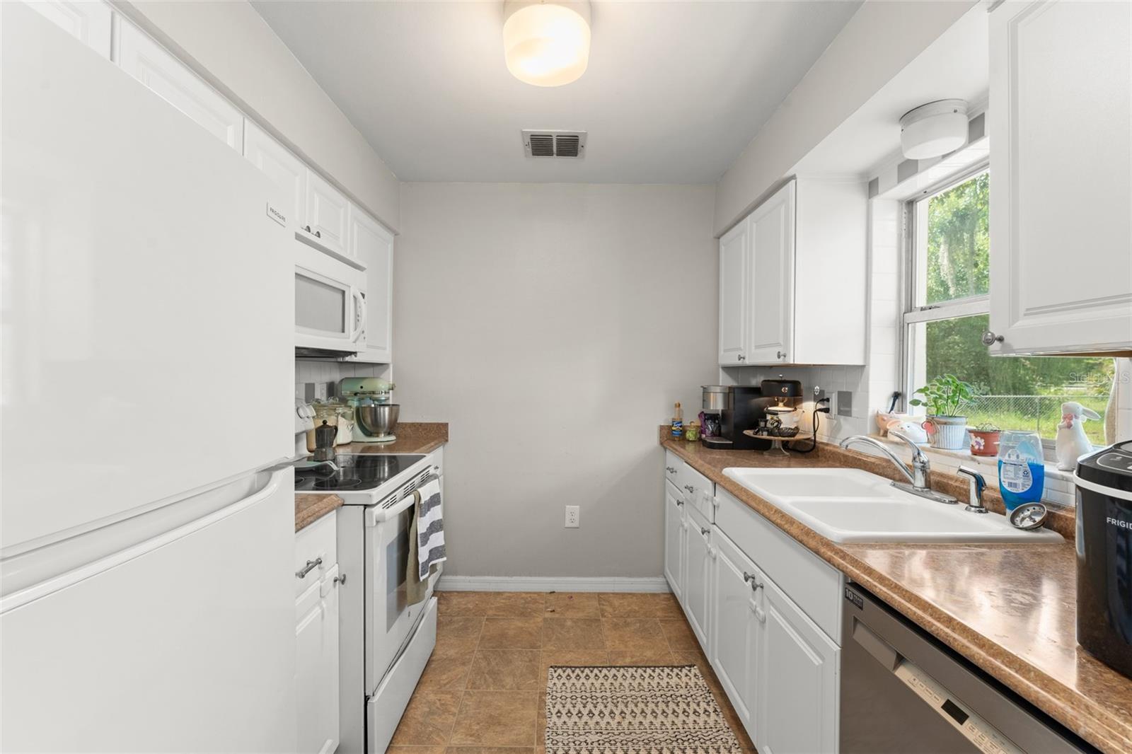 EUSTIS SUN COUNTRY VILLAGE - Residential