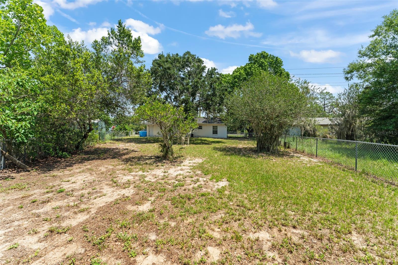 EUSTIS SUN COUNTRY VILLAGE - Residential