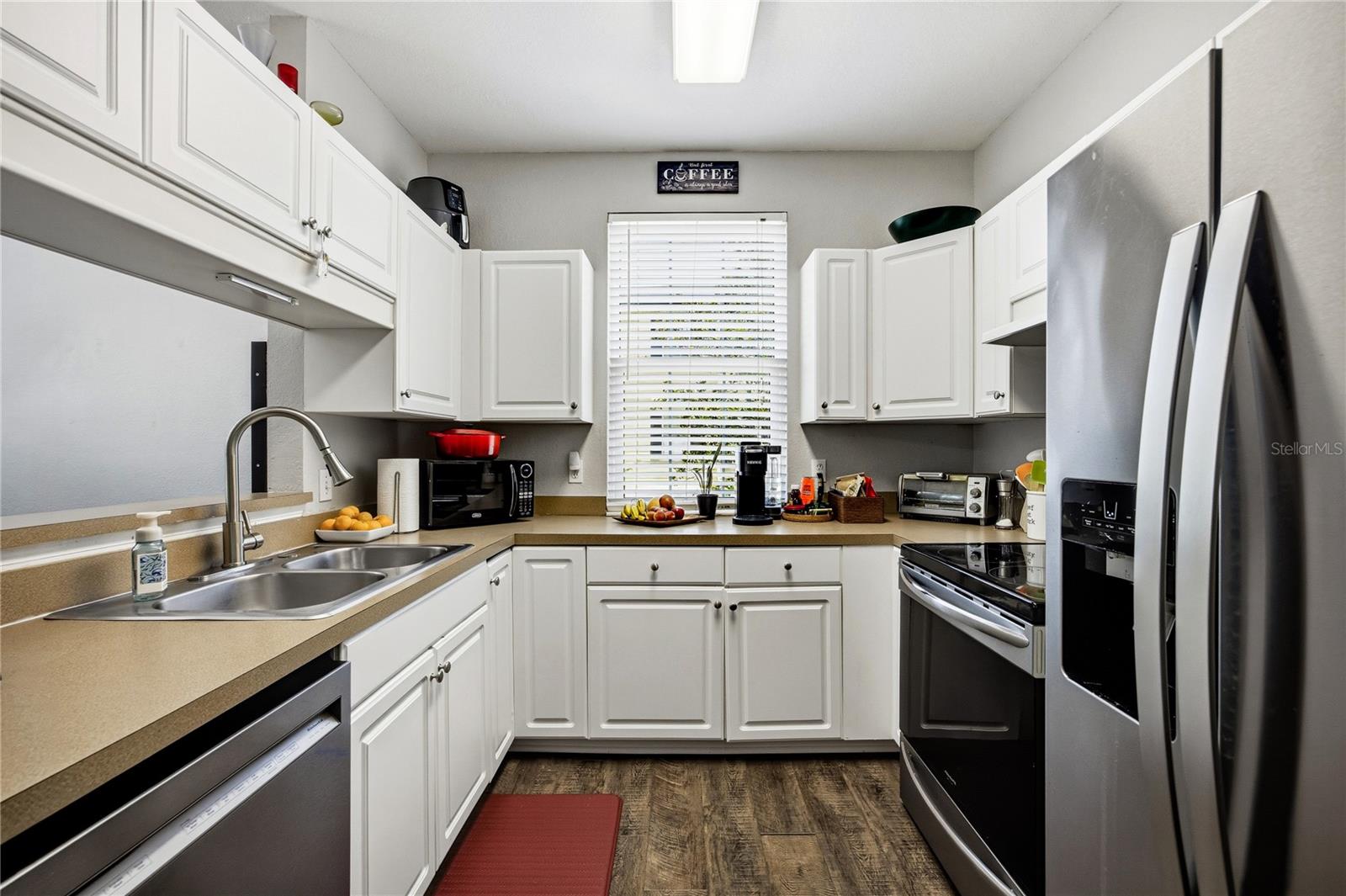CHARLESTON PLACE - Residential