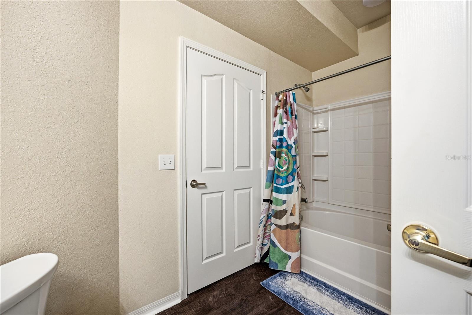 CHARLESTON PLACE - Residential