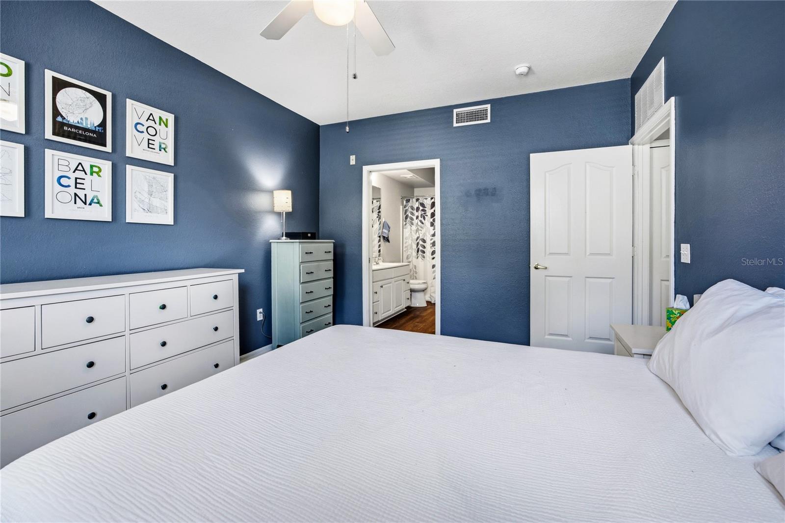 CHARLESTON PLACE - Residential