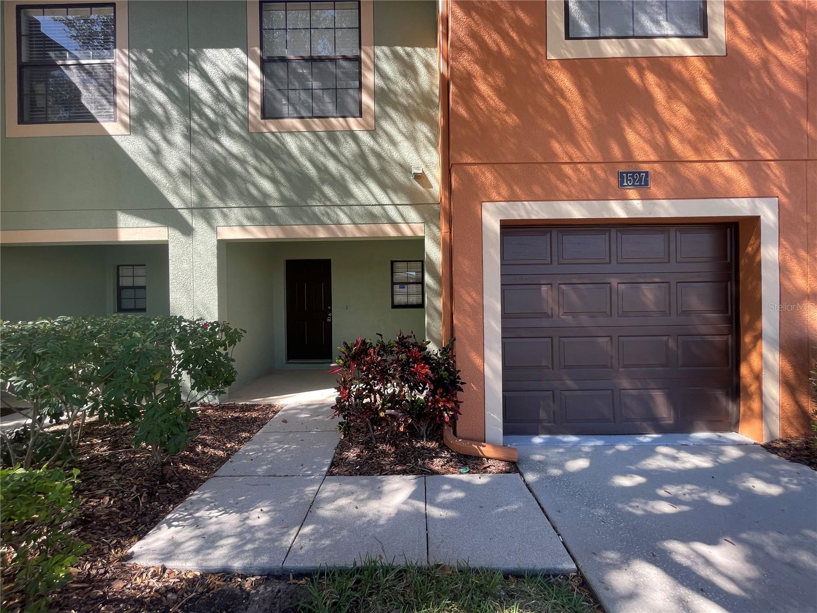 EDGEWATER AT LAKE BRANDON - Residential Lease