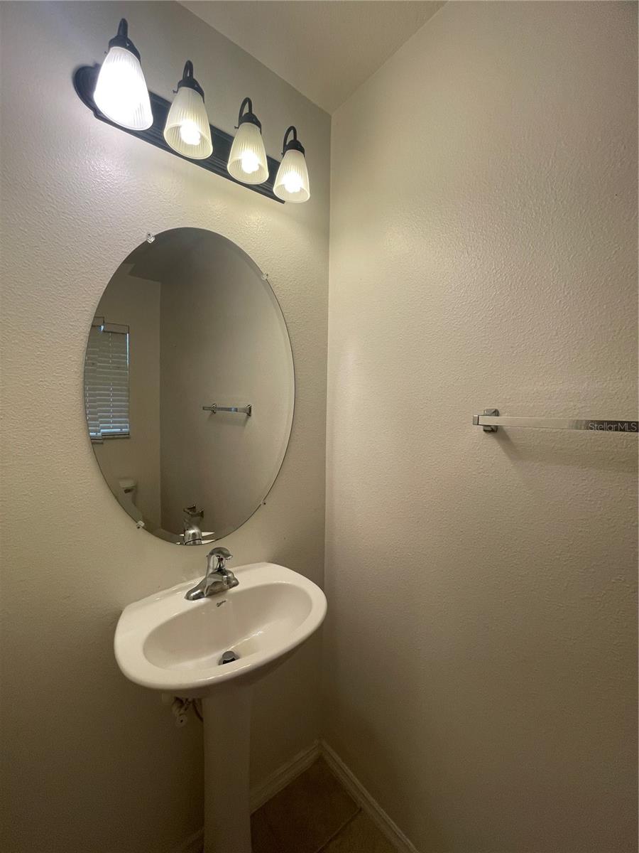 EDGEWATER AT LAKE BRANDON - Residential Lease