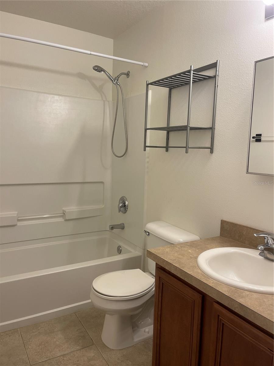 EDGEWATER AT LAKE BRANDON - Residential Lease