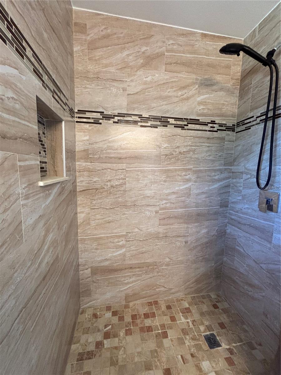 EDWIN M REAVES - Residential