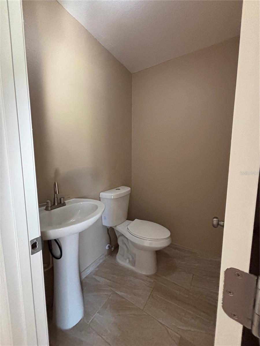 EDWIN M REAVES - Residential