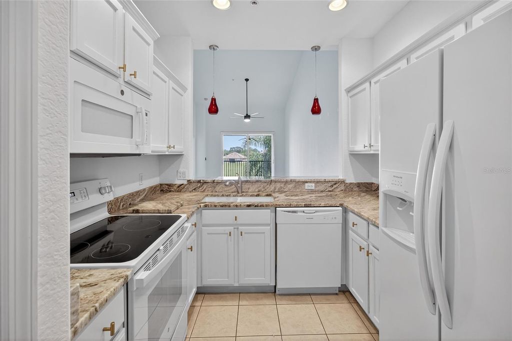 Photo of 819 Fairwaycove Lane #203, Bradenton, FL 34212 (MLS # A4662793)