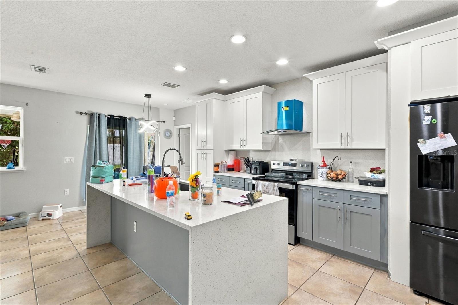 4704 DOYLE DRIVE