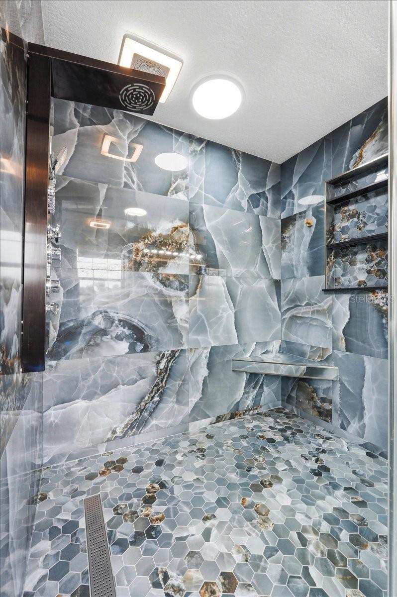 VILLAGES/BRIDGEWATER VILLAGE 4 - Residential