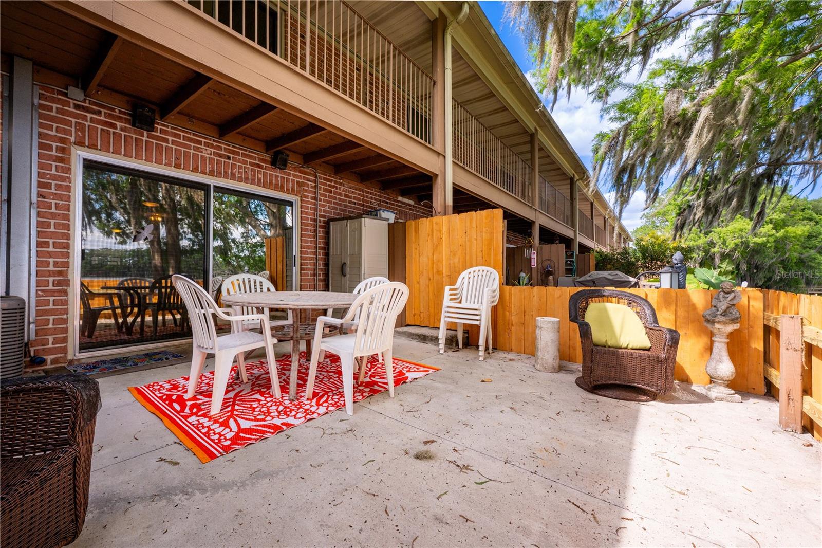 LAKE HOWELL ARMS CONDO - Residential Lease