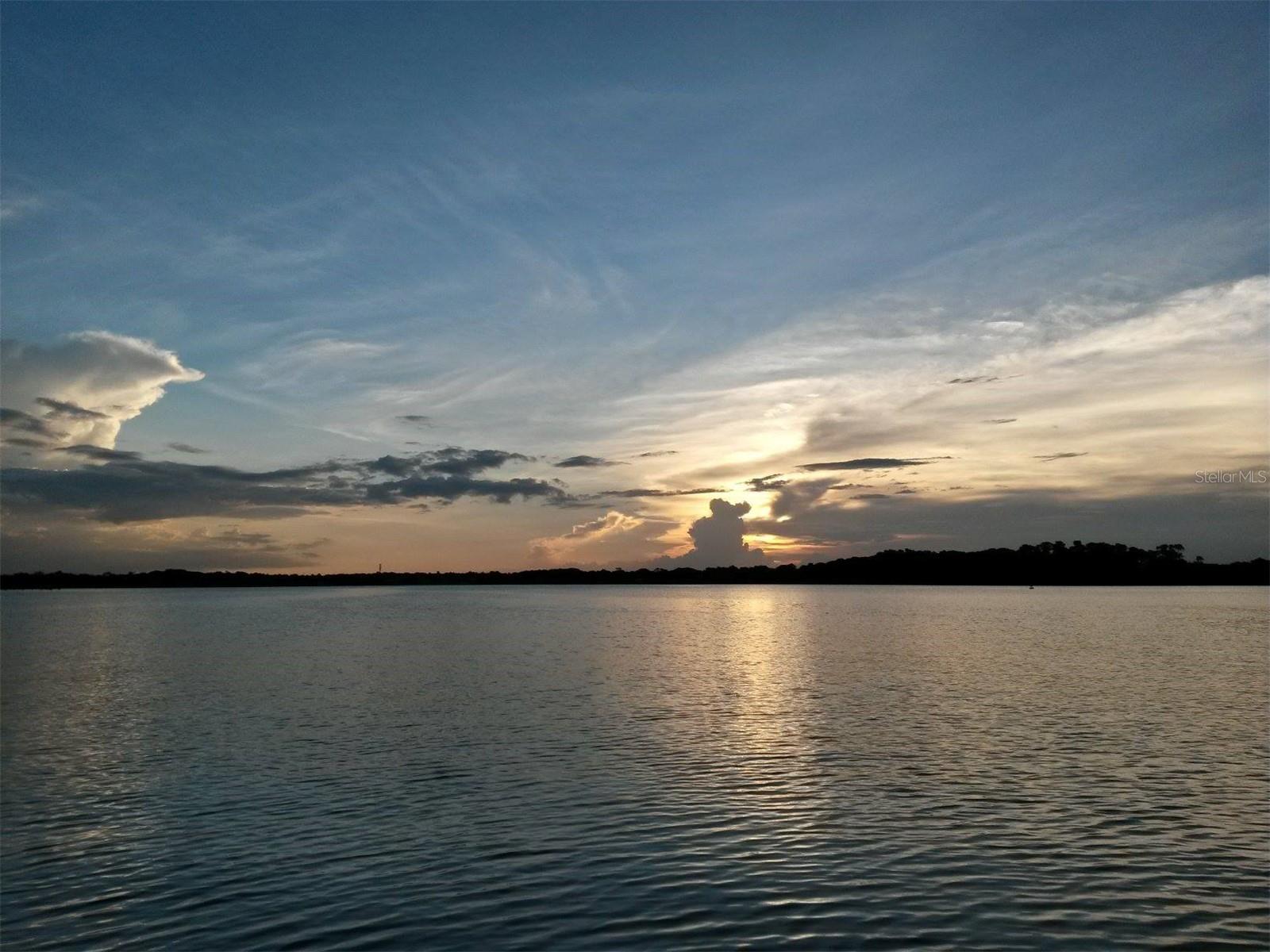 LAKE HOWELL ARMS CONDO - Residential Lease