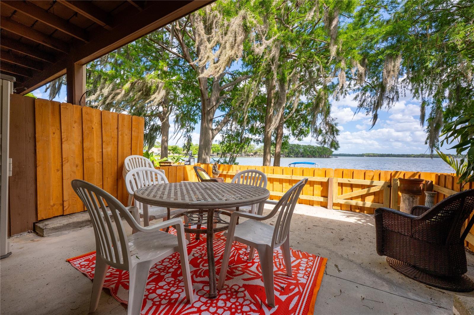 LAKE HOWELL ARMS CONDO - Residential Lease