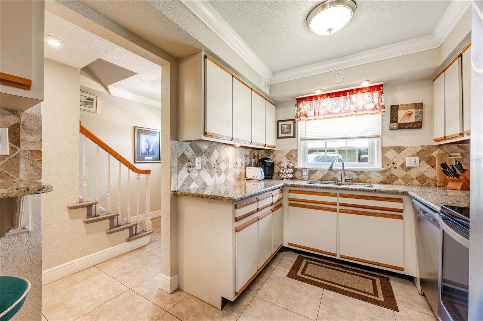 LAKE HOWELL ARMS CONDO - Residential Lease