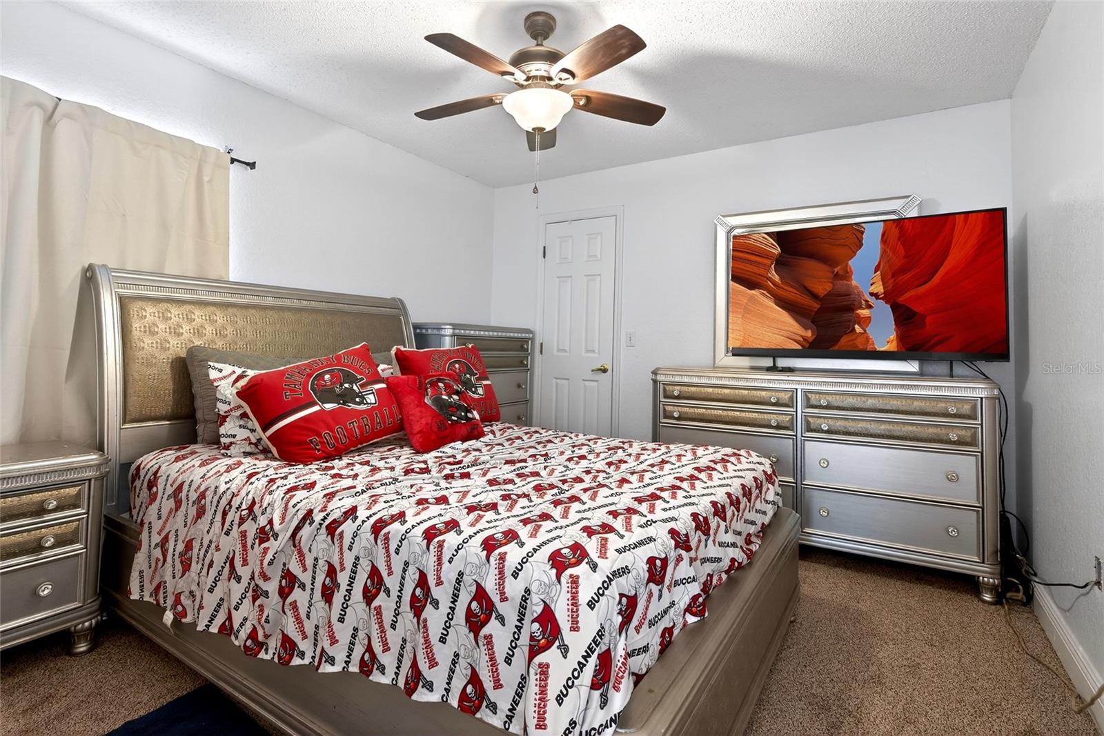 LAUREL MEADOWS - Residential