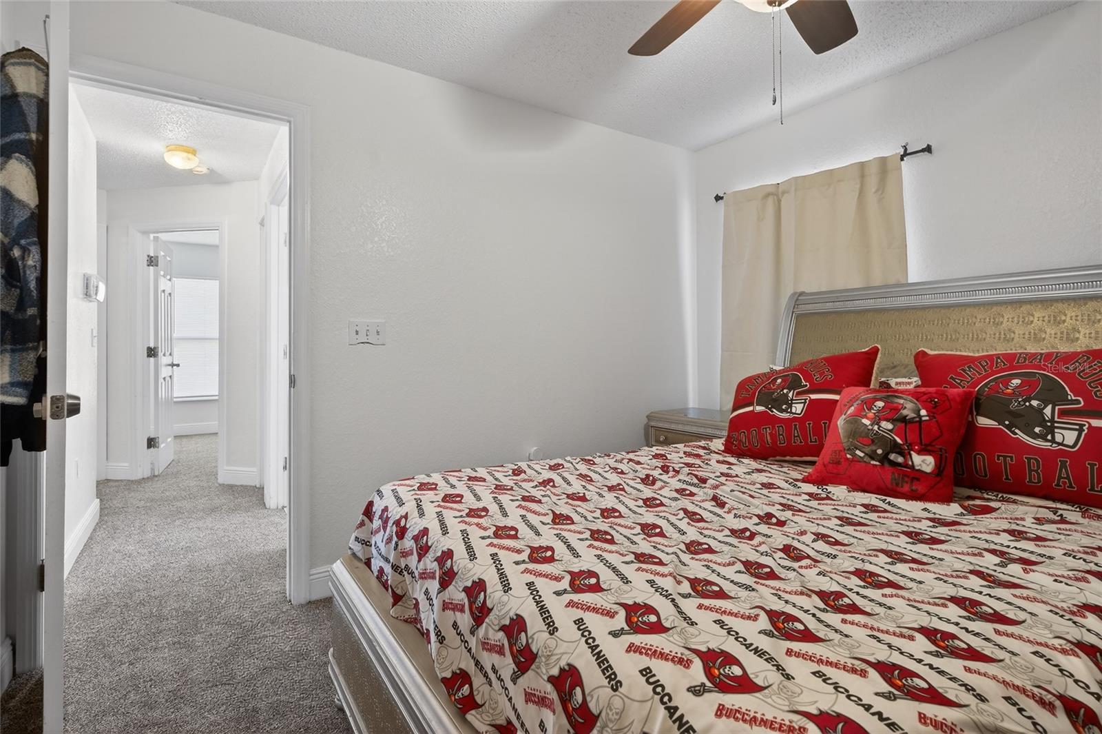 LAUREL MEADOWS - Residential