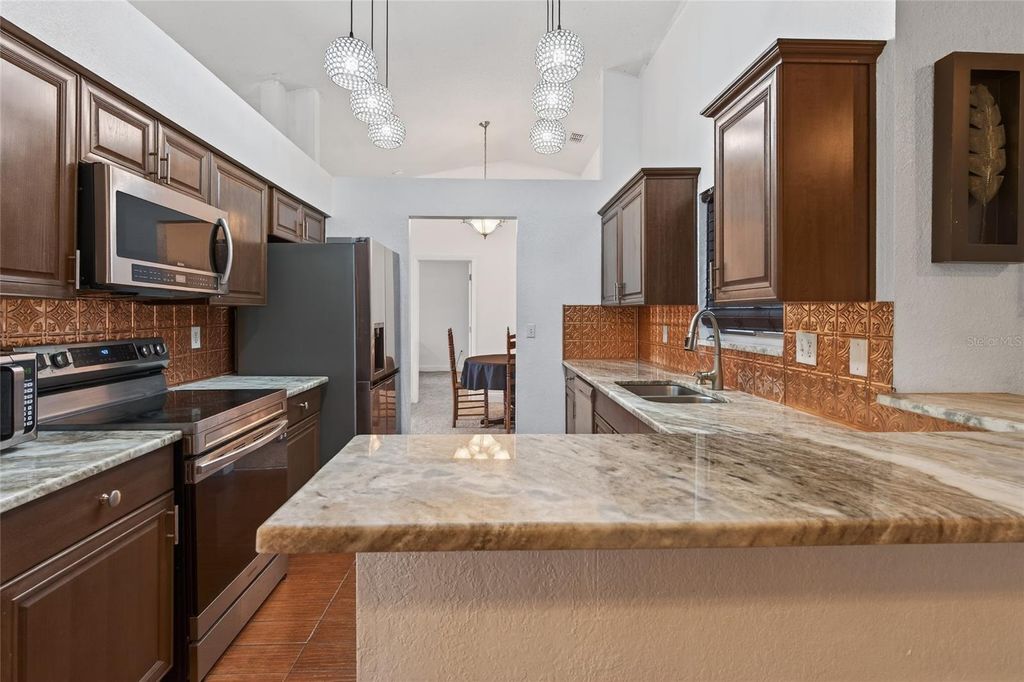 Photo of 1335 Laurel Glen Drive, Bartow, FL 33830 (MLS # L4957429)