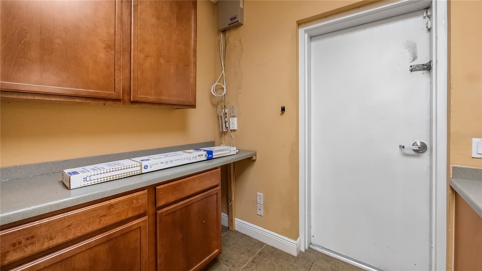 TAVARES LAKEWOOD PARK - Commercial Lease