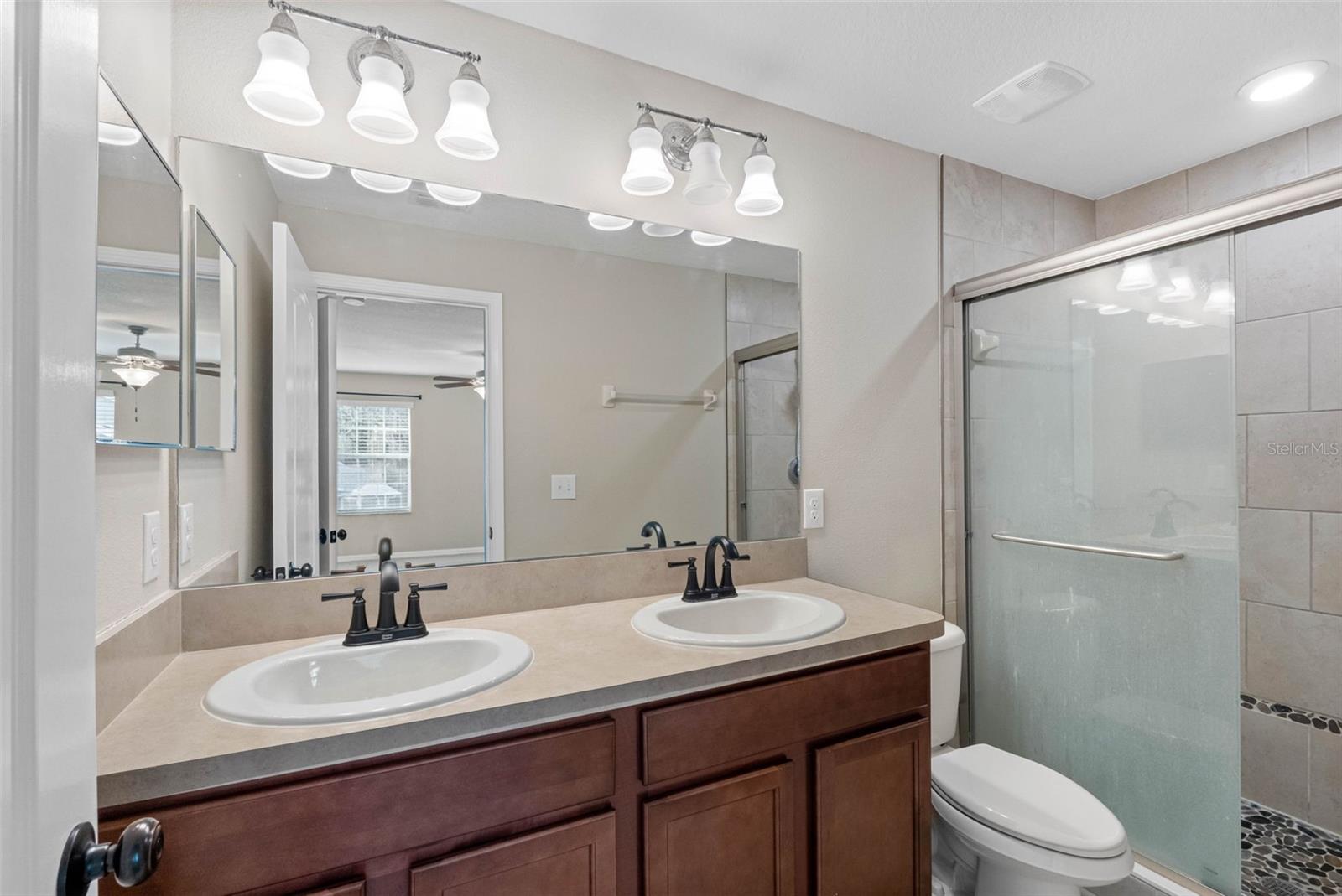 CHELSEA OAKS PH 2-A - Residential Lease