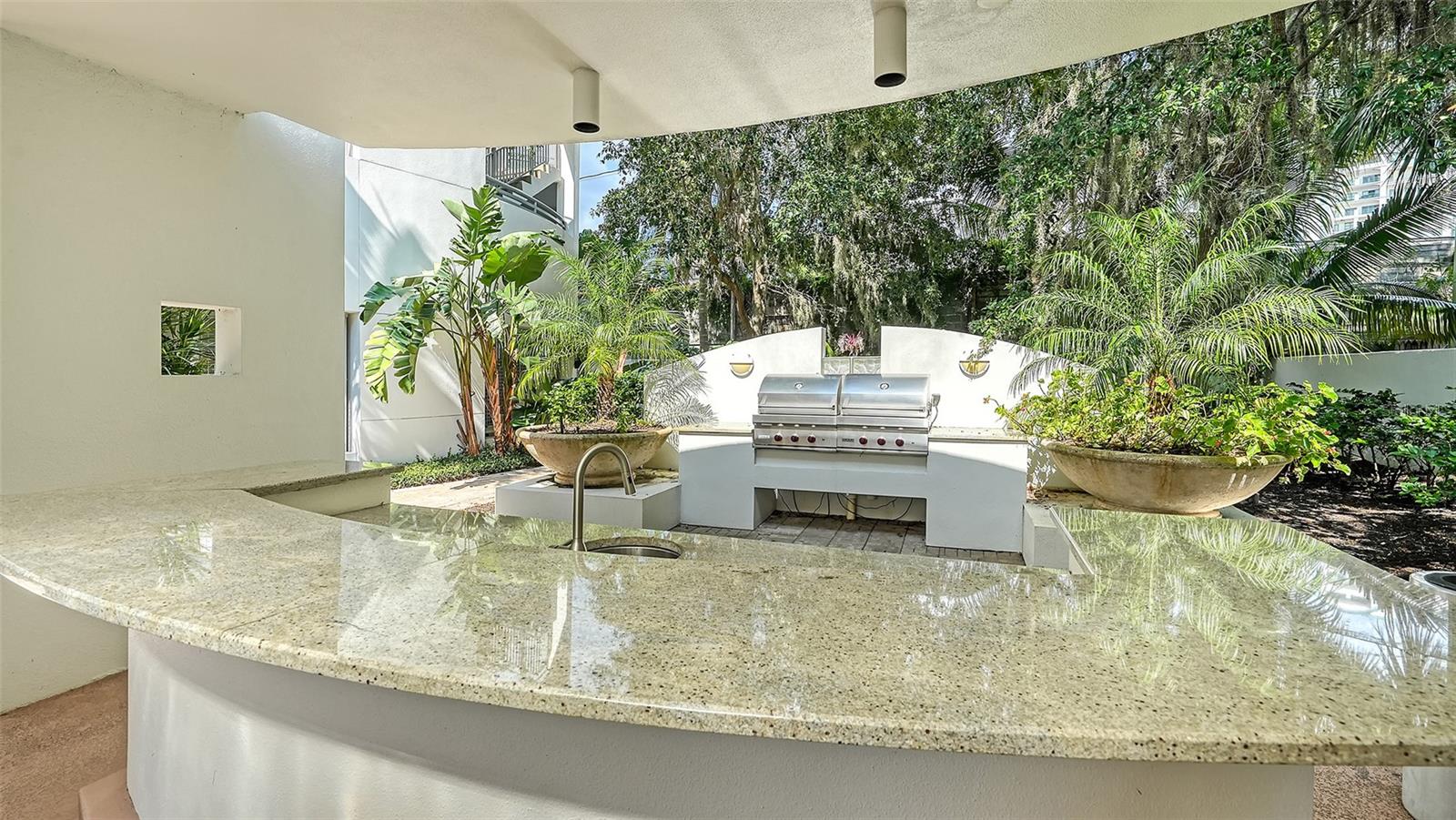 THE SAVOY ON PALM - Residential