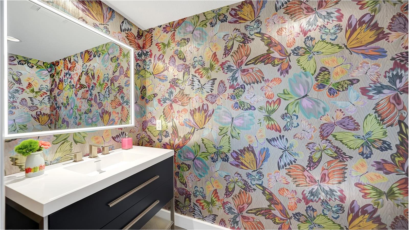 THE SAVOY ON PALM - Residential