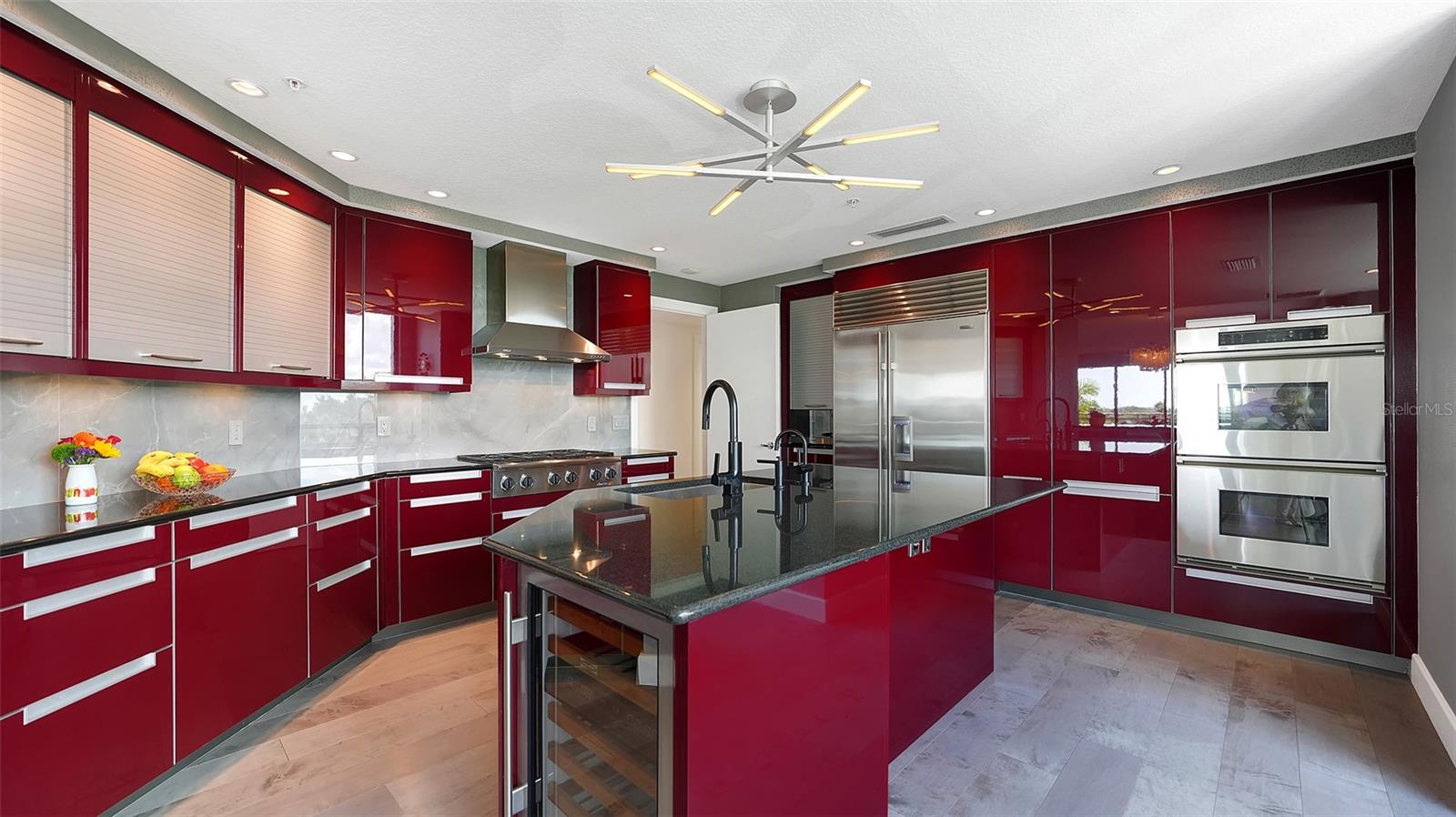 THE SAVOY ON PALM - Residential