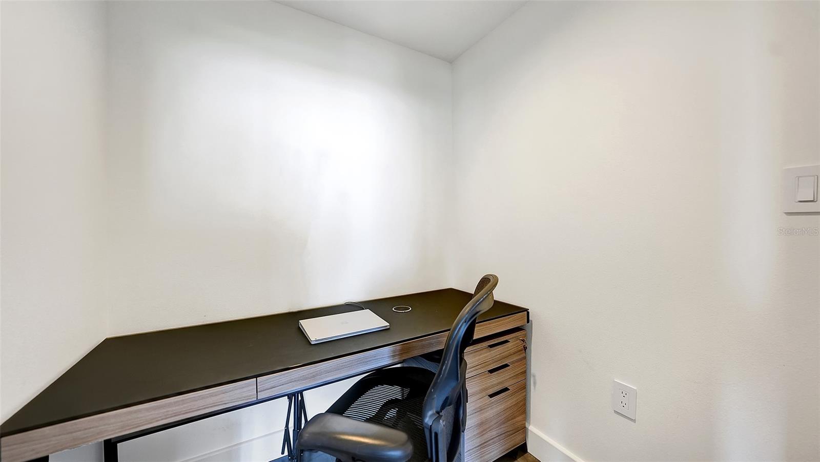 THE SAVOY ON PALM - Residential