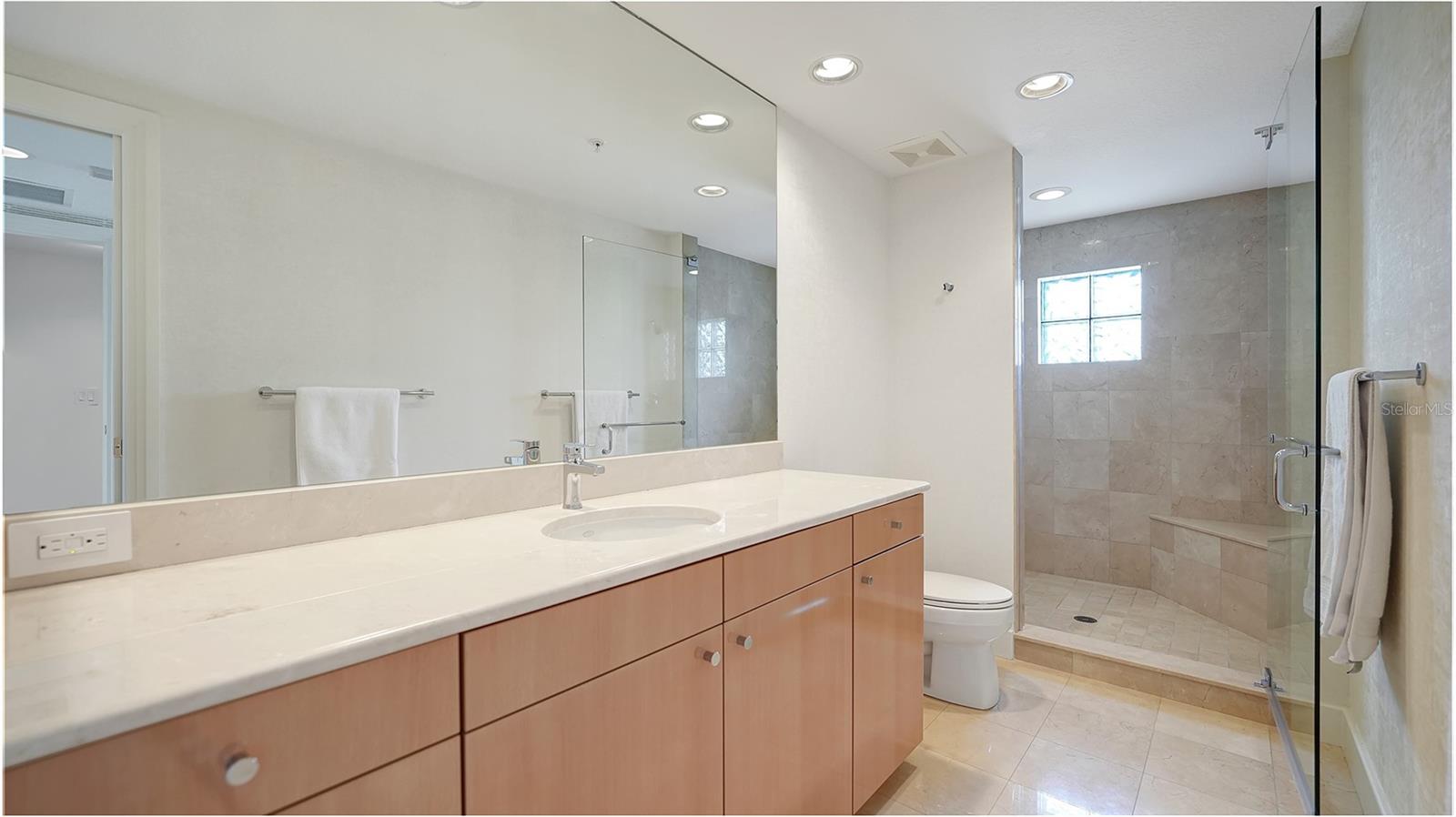 THE SAVOY ON PALM - Residential