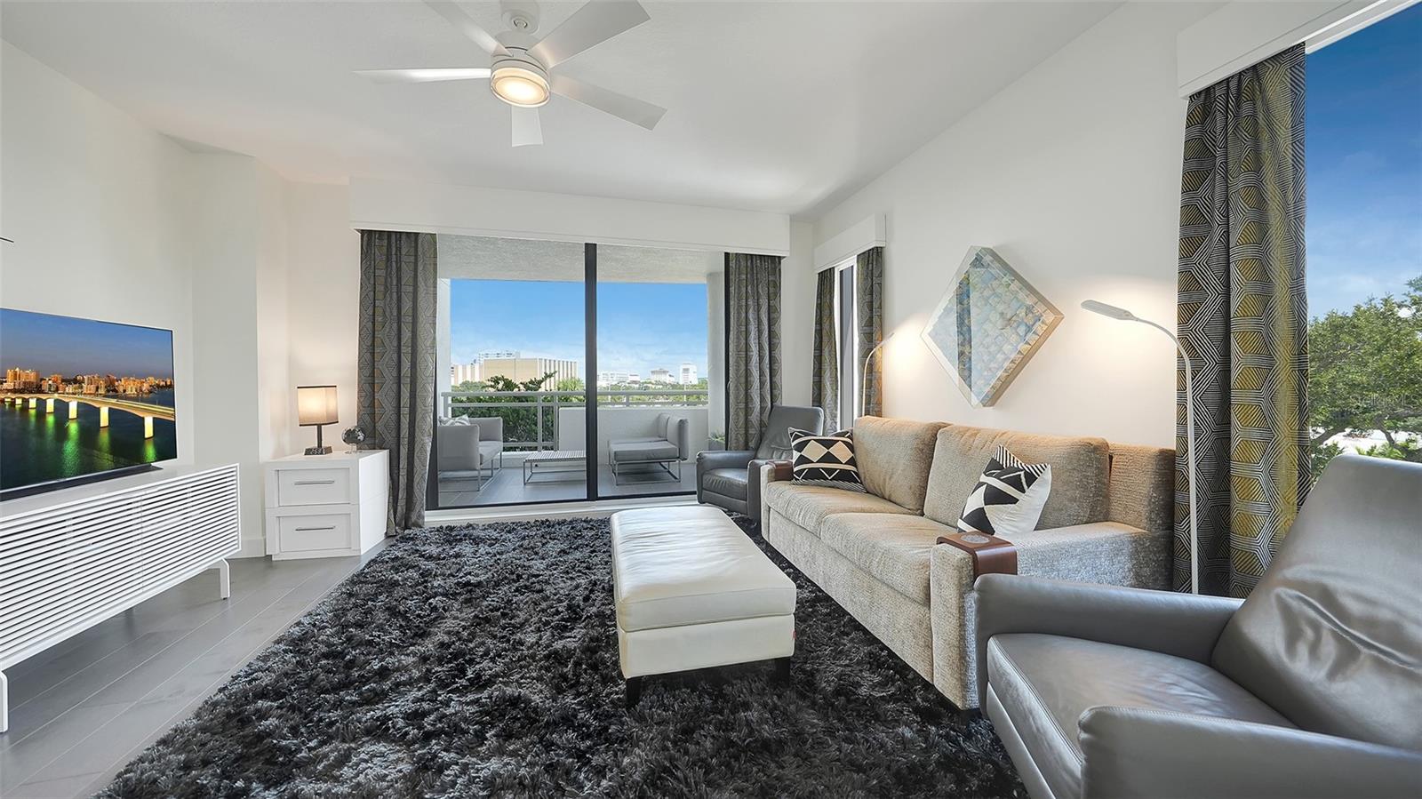 THE SAVOY ON PALM - Residential