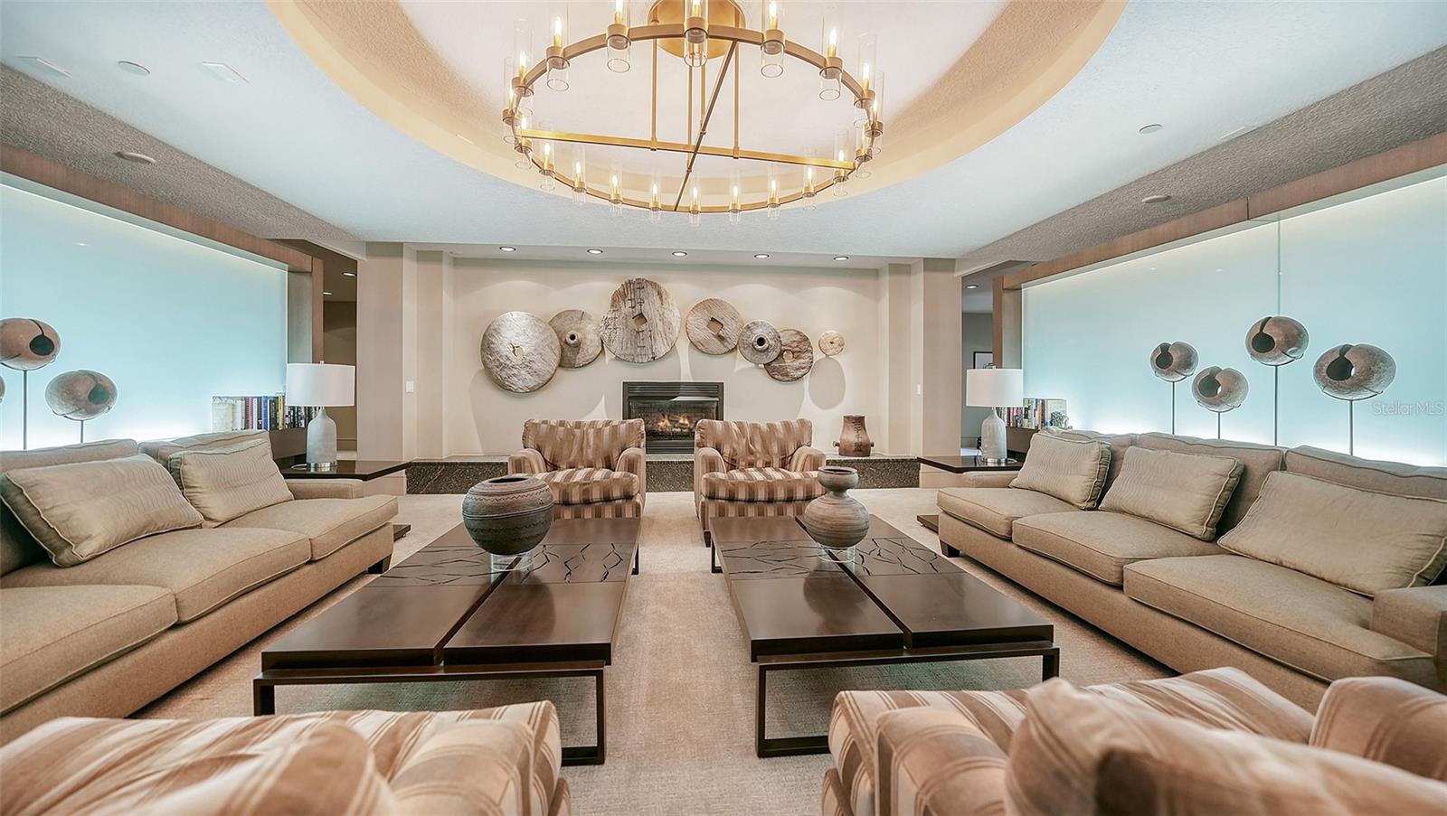 THE SAVOY ON PALM - Residential