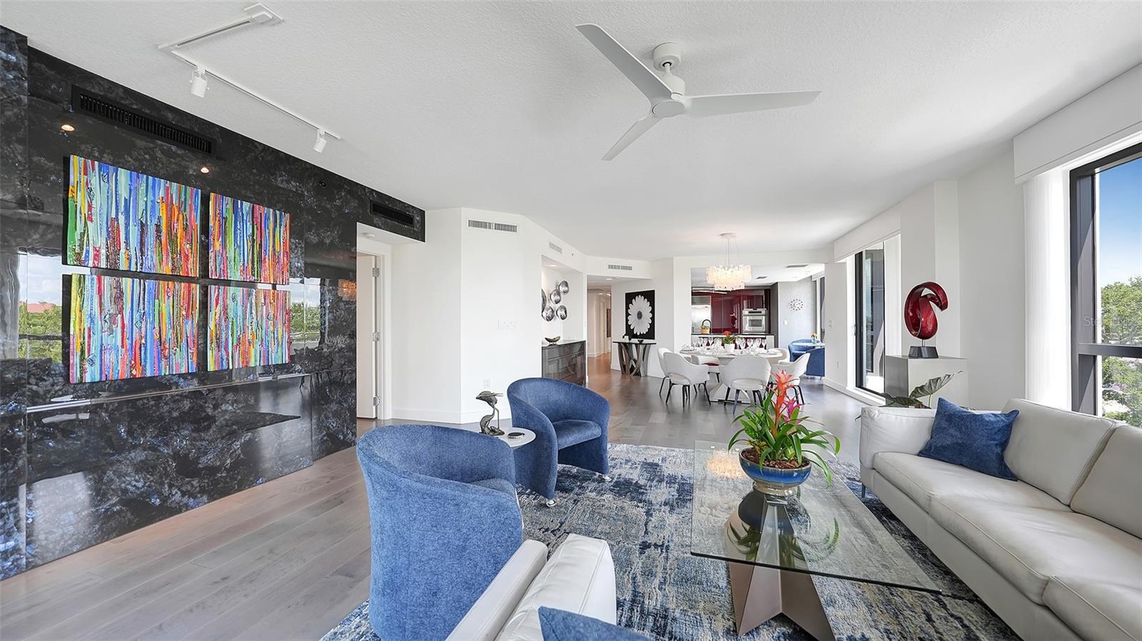 THE SAVOY ON PALM - Residential