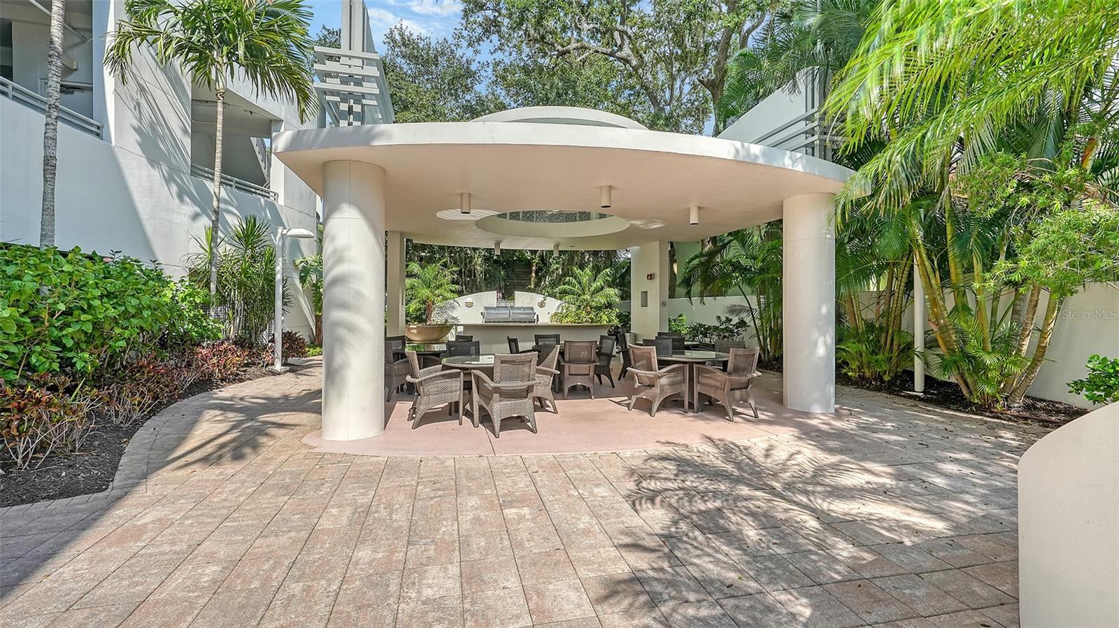 THE SAVOY ON PALM - Residential