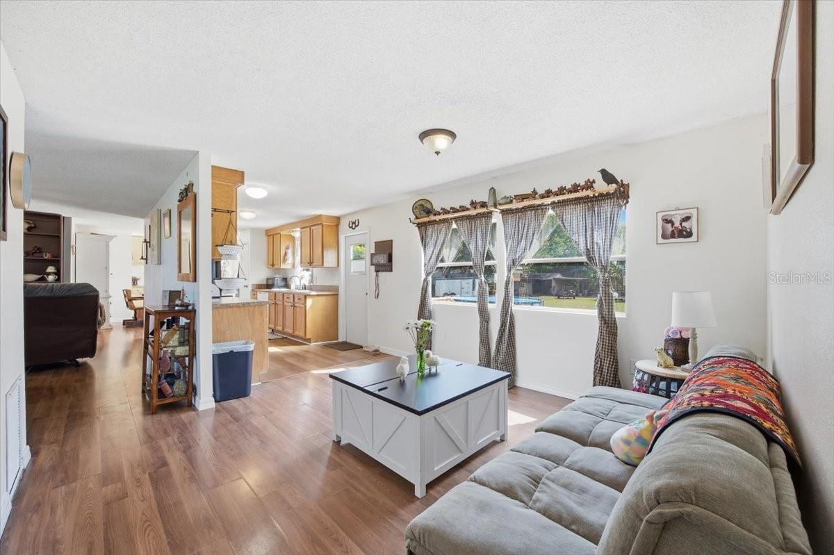 WALKER GRVS - Residential