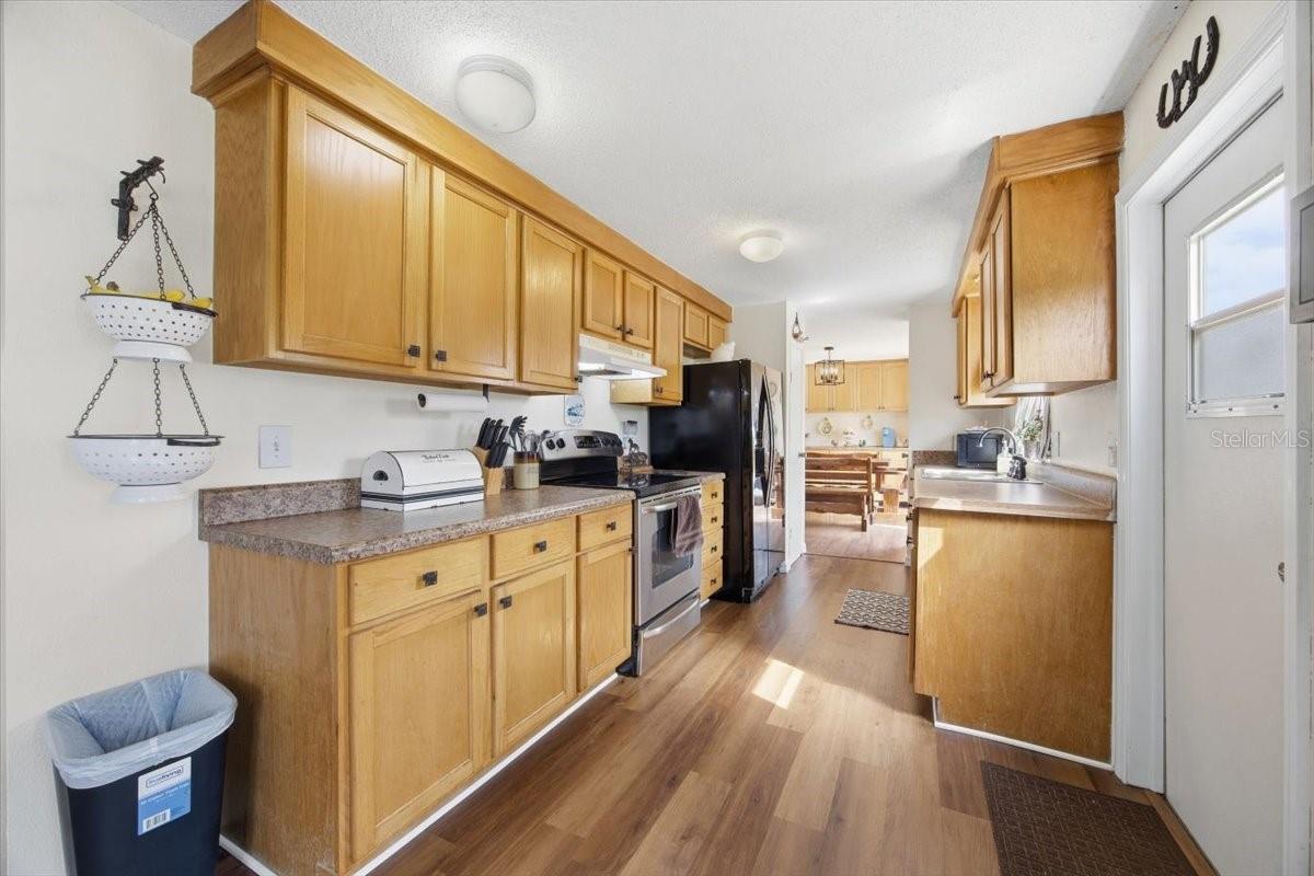 WALKER GRVS - Residential