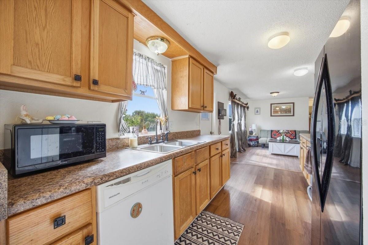 WALKER GRVS - Residential