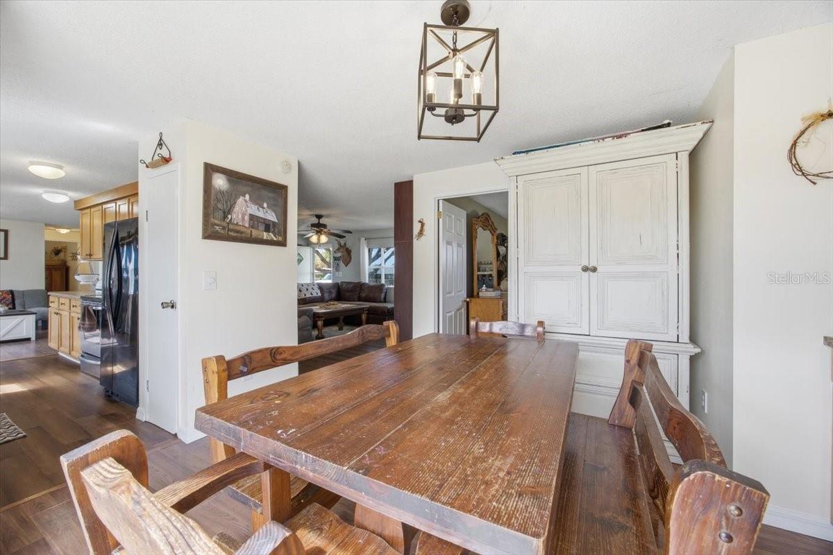 WALKER GRVS - Residential