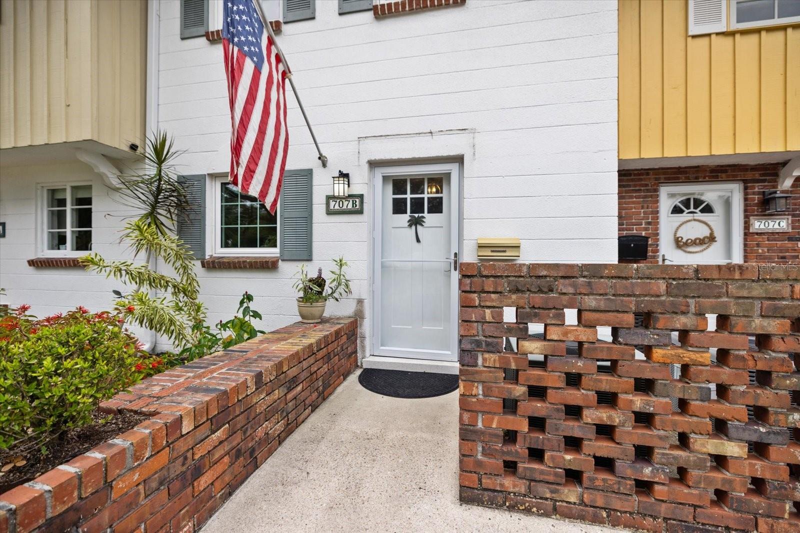 707 W VENICE AVENUE 707B