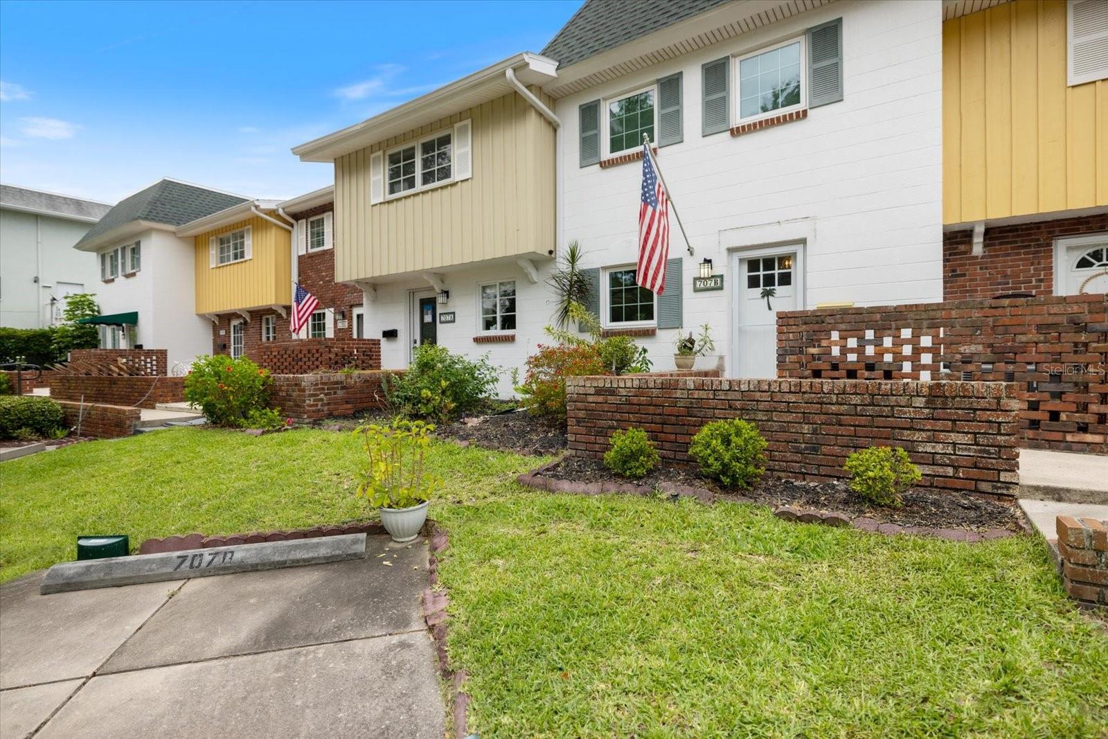 707 W VENICE AVENUE 707B