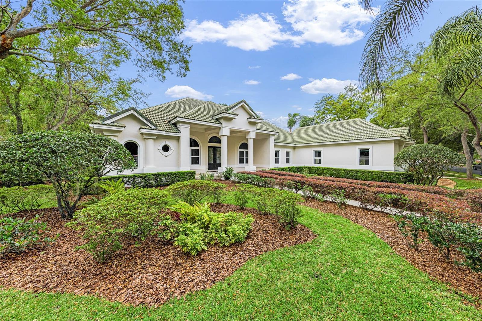 697 STONEFIELD LOOP