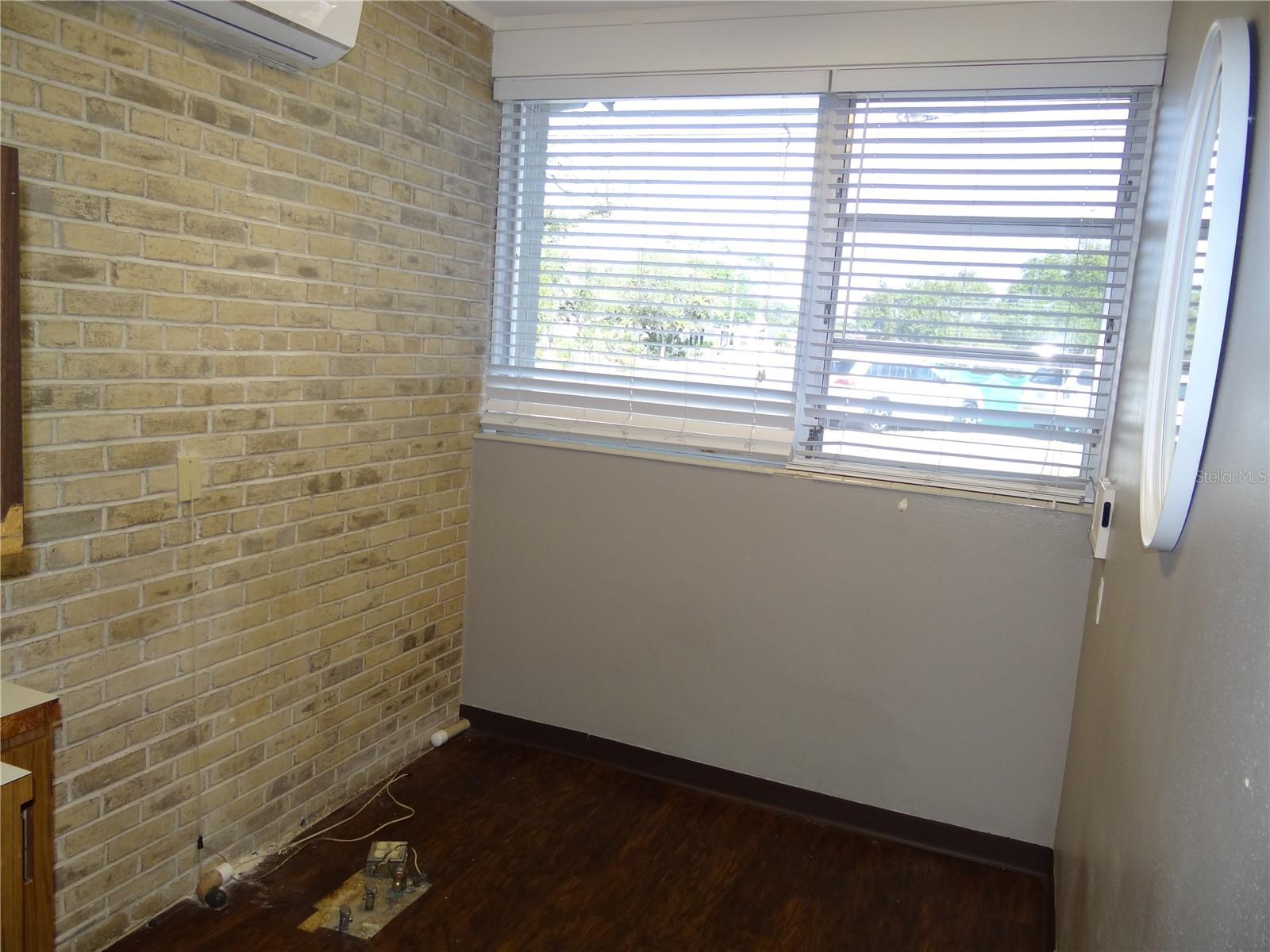 CENTRAL AVE HEIGHTS - Commercial Lease