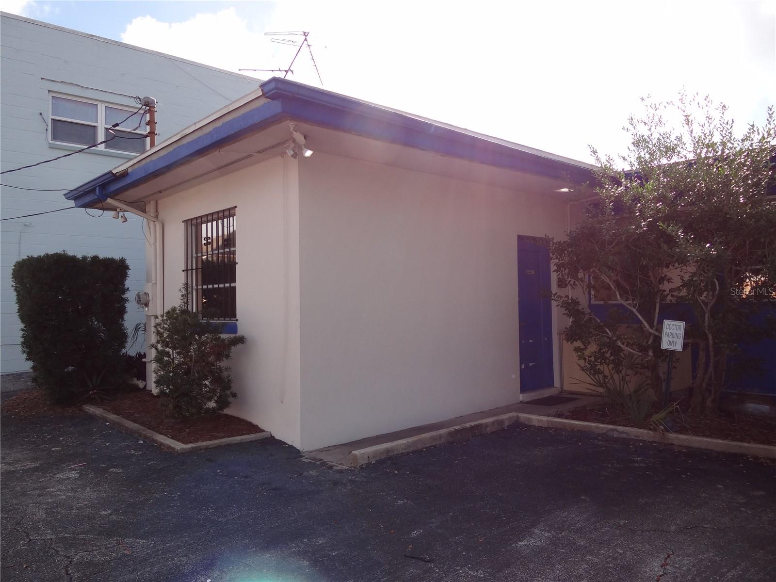 CENTRAL AVE HEIGHTS - Commercial Lease