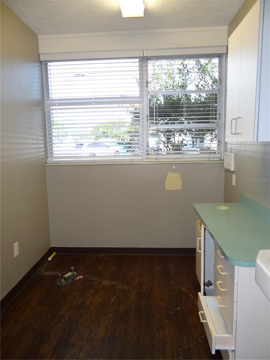 CENTRAL AVE HEIGHTS - Commercial Lease