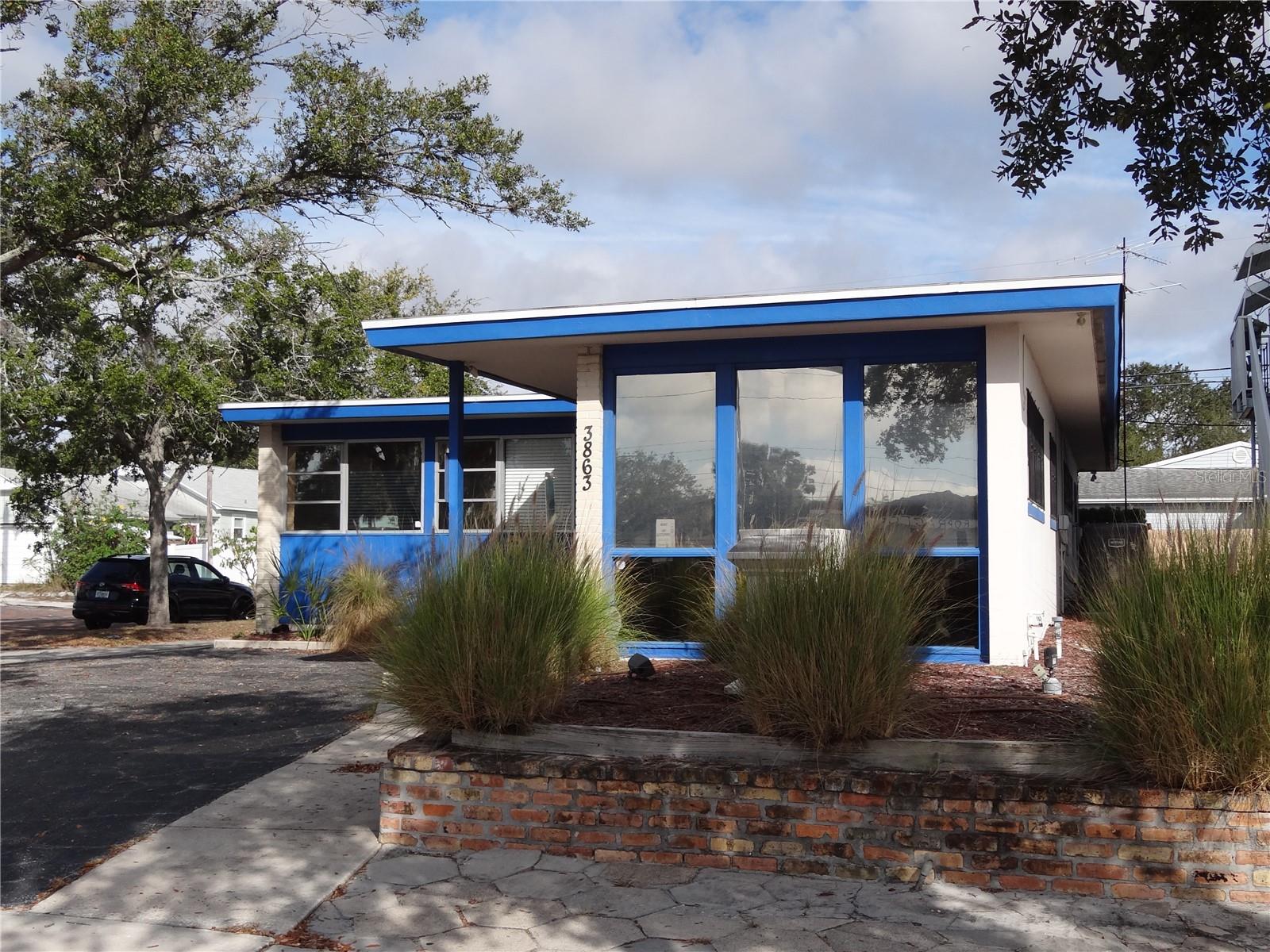 CENTRAL AVE HEIGHTS - Commercial Lease