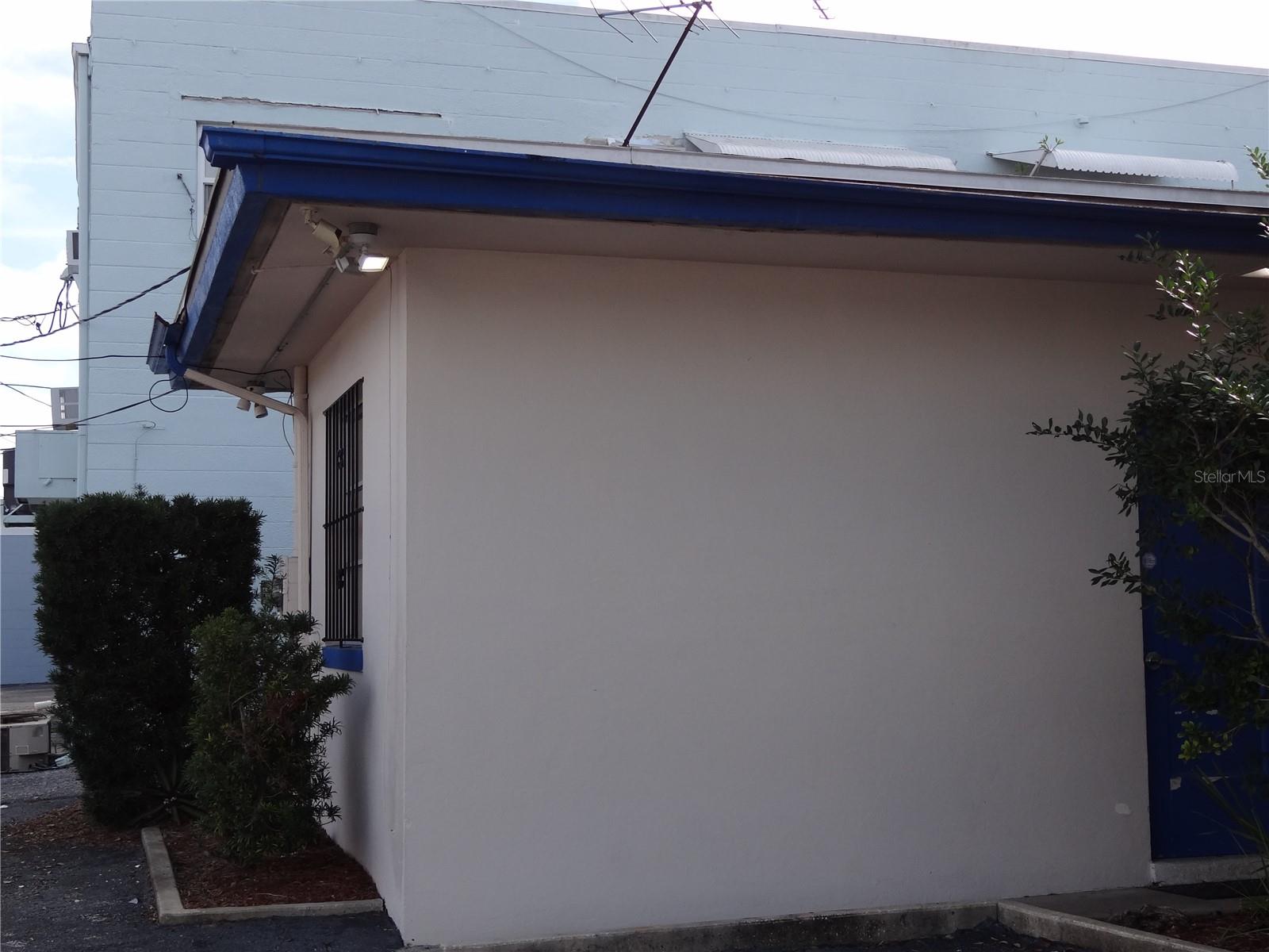 CENTRAL AVE HEIGHTS - Commercial Lease